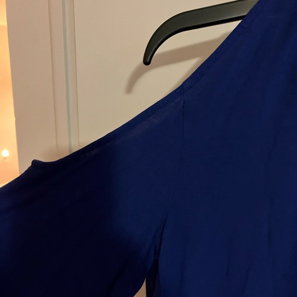 Inc cold shoulder long sleeve shirt - Picture 5 of 5